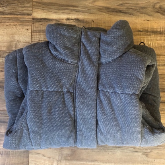 GAP Cozy Gray Puffy Funnel Neck Vest S - Picture 2 of 8